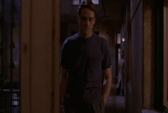 上世纪最匪夷所思的间谍案，结婚生子20年的妻子，居然是男儿身