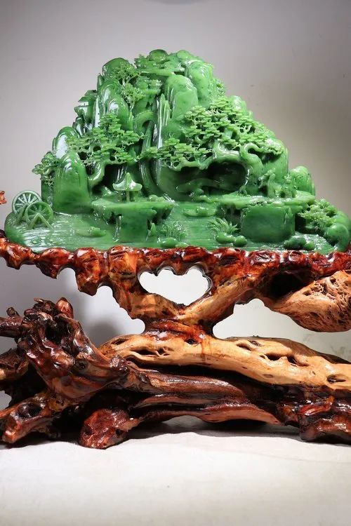 玉汝于成：春喜带你欣赏巧夺天工的玉雕之美