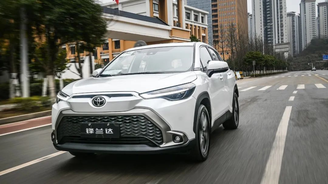 最便宜的豐田suv,開著值不值13萬?_太平洋號