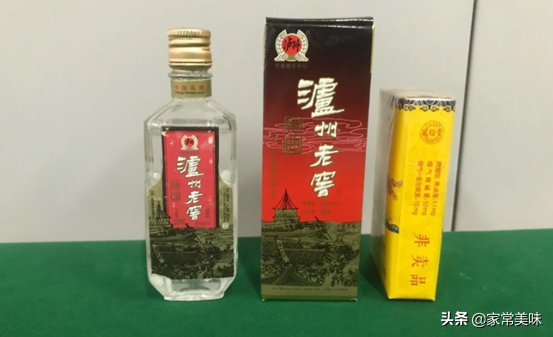 中國4大“光瓶白酒”，都是純糧釀造，好喝不貴，卻因太土被嫌棄