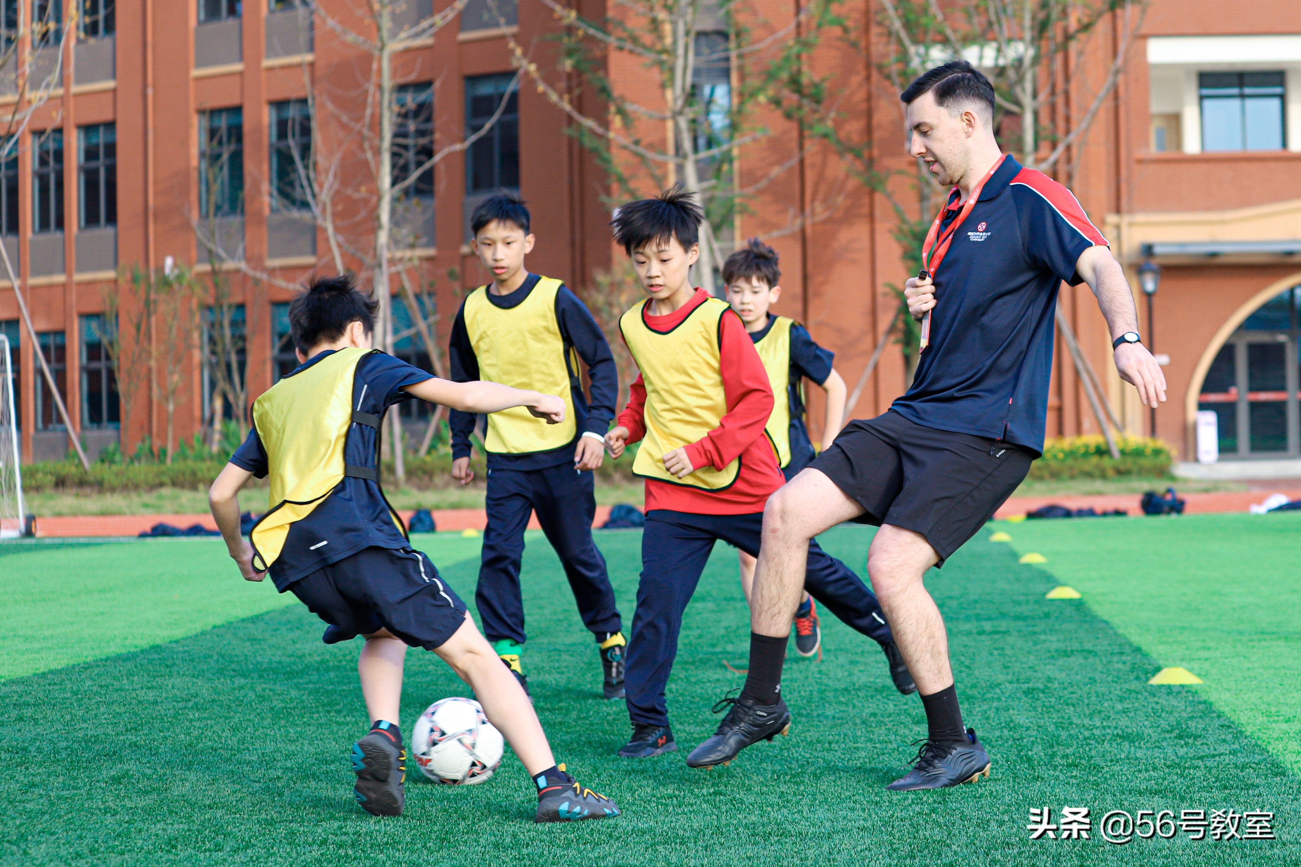 真是魔法学校！取消班级，成都这所中小学改设6个“学院”