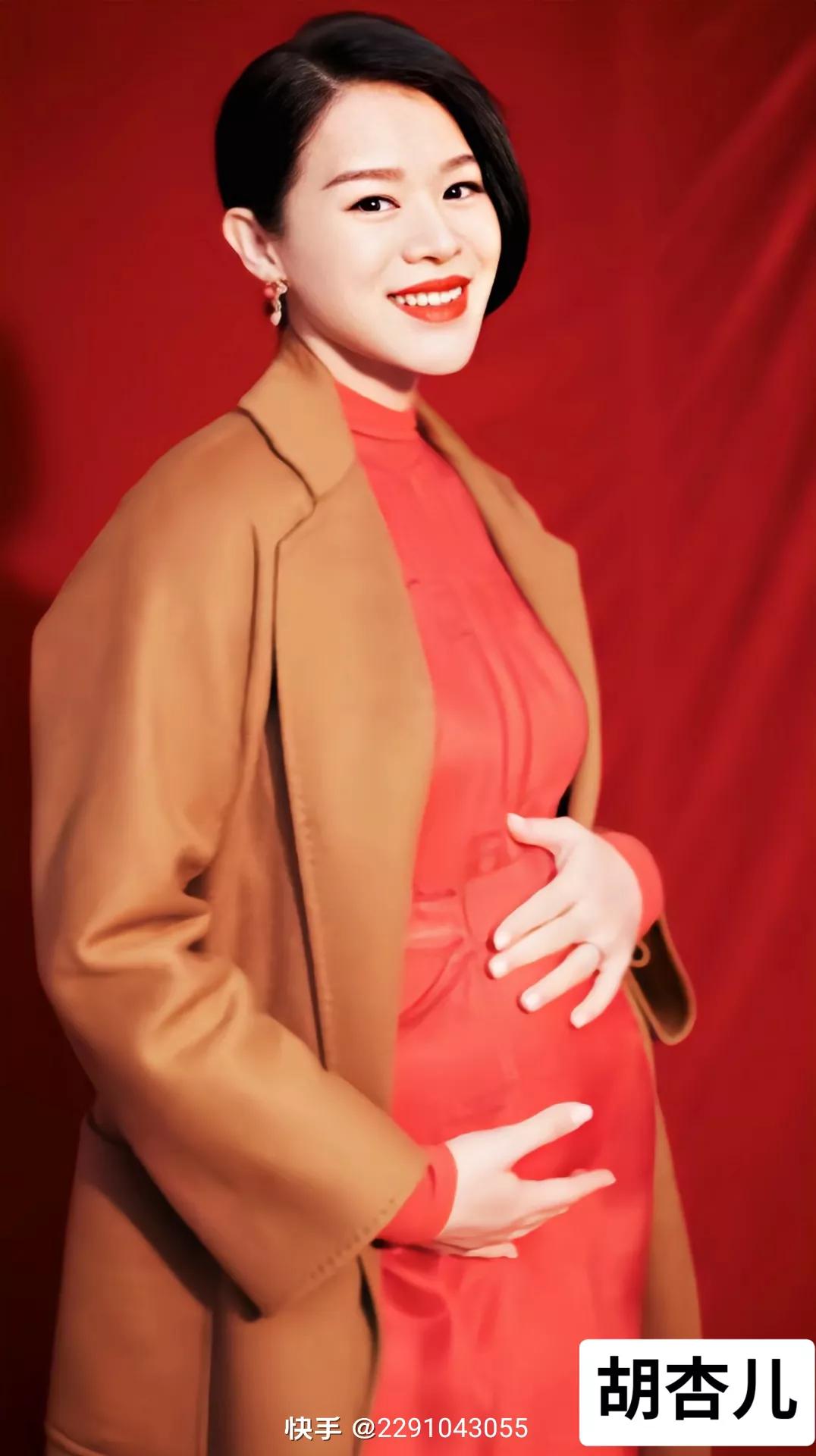 明星怀孕靓照！谁最美、谁身材最好，评论区里给点评