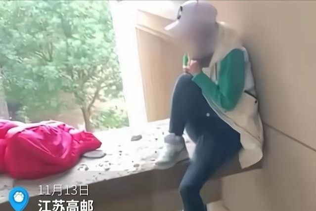 三年堕胎4次，女子跳楼揭开“爱情”真相，光鲜背后一片狼藉