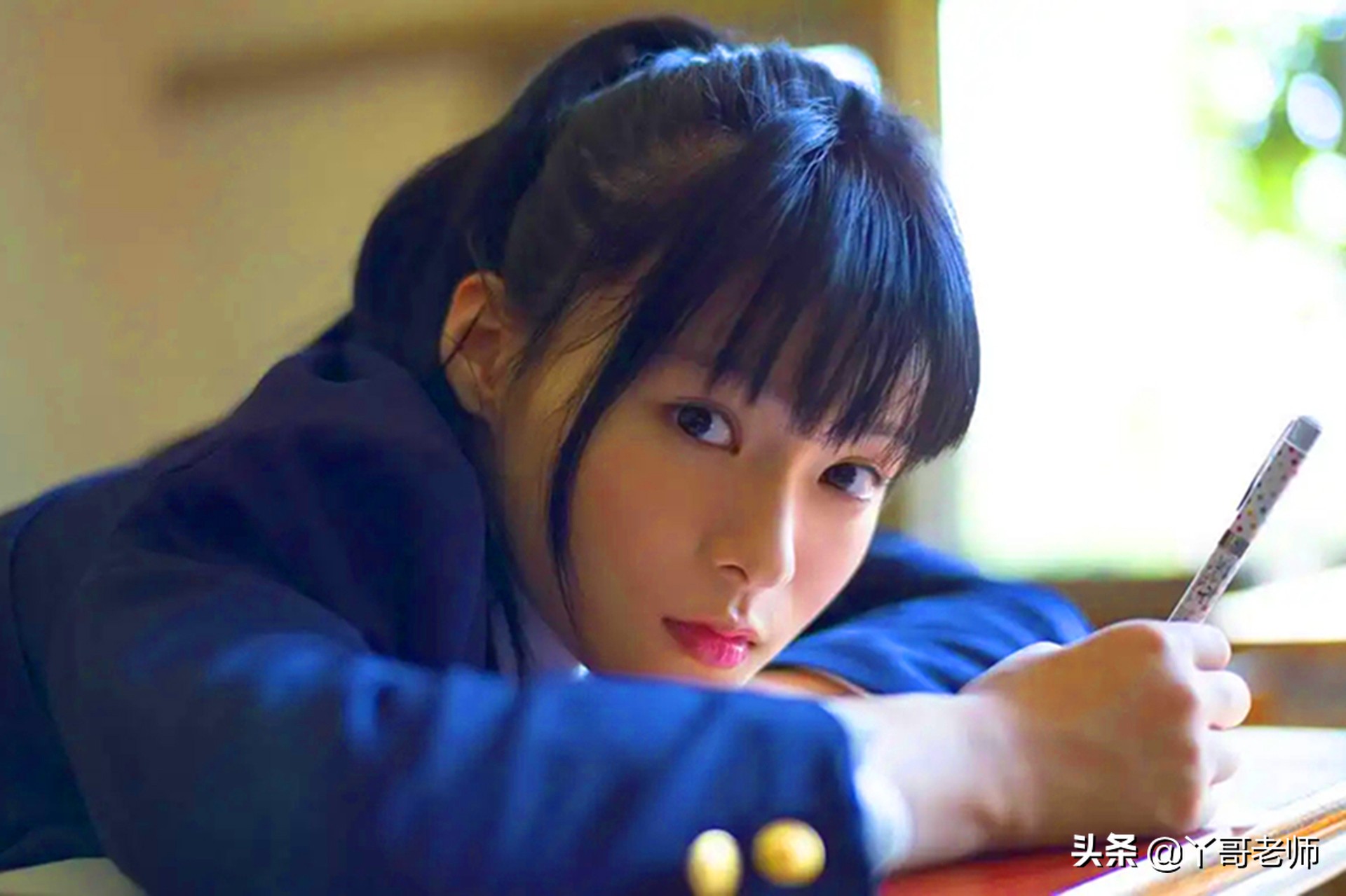 初中女生成绩不错，却不想考高中，班主任应该怎么办