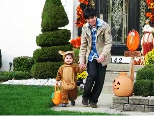 13年前，美国外教嫁给大9岁中国保安，曾轰动一时，现在咋样了？