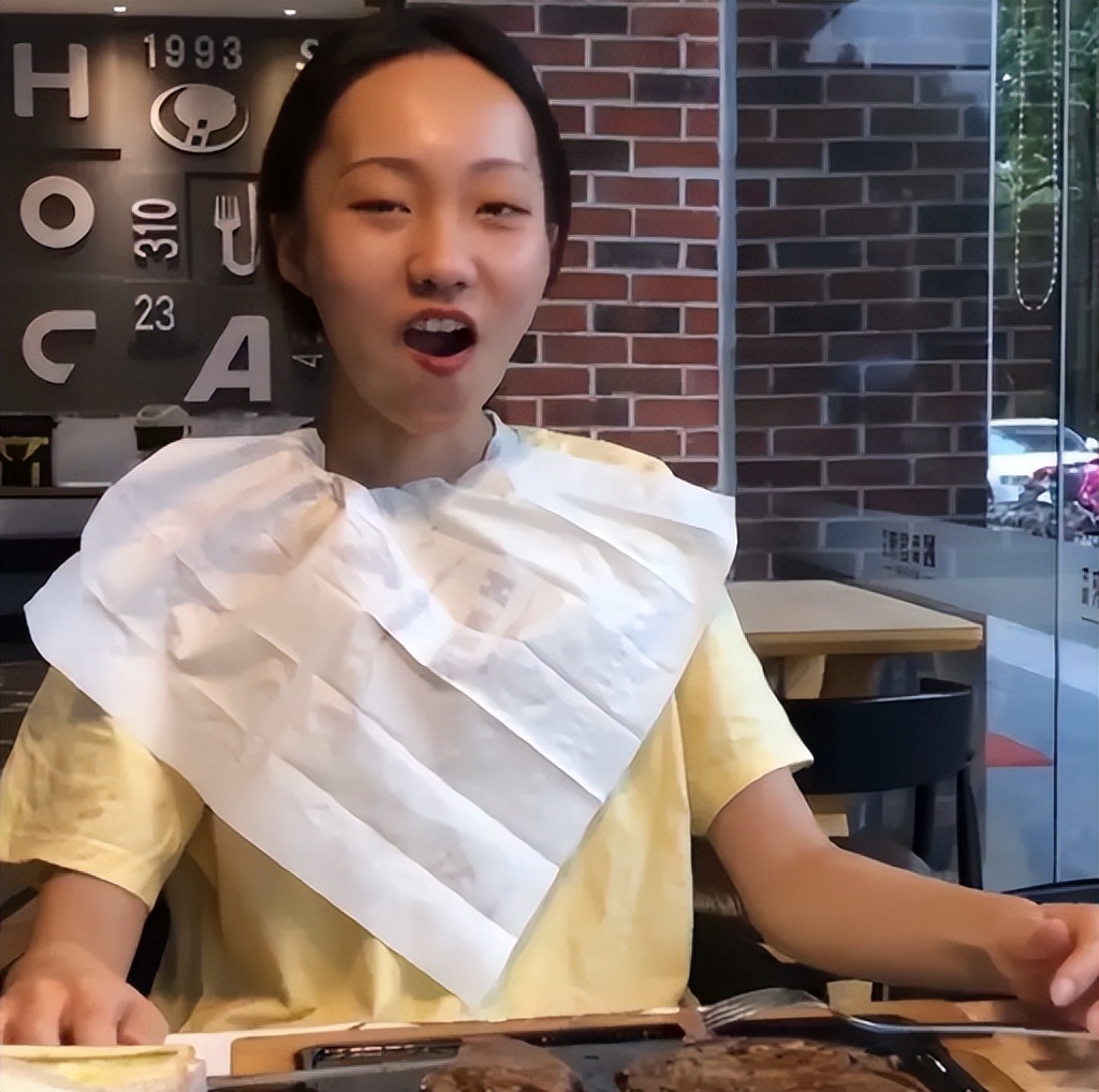 11位网红的收入，有人一分钟50万，有人年入30亿，19岁存款8位数