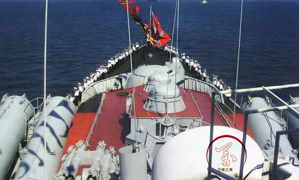 �й��ϳ�����������6�������ڵ�Ī˹�ƺſ�055���𽢵�һ��������