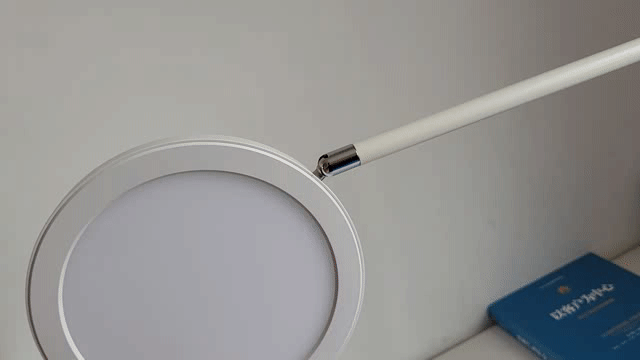 健康光源，专业护眼，宝爸宝妈的臻选——南卡护眼台灯L1