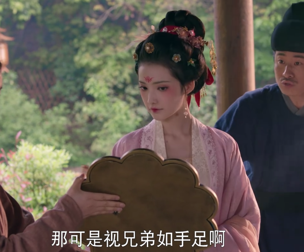 互联网美女真的太多了！杨幂身材大杀四方，赵今麦长大了这么美？