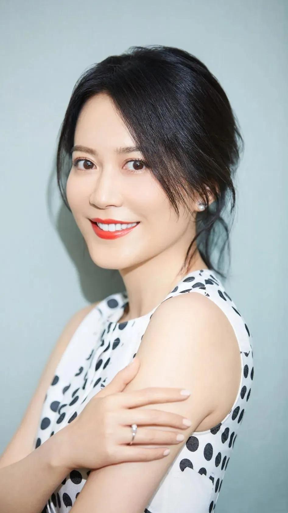 高圆圆和俞飞鸿，谁更有成熟之美