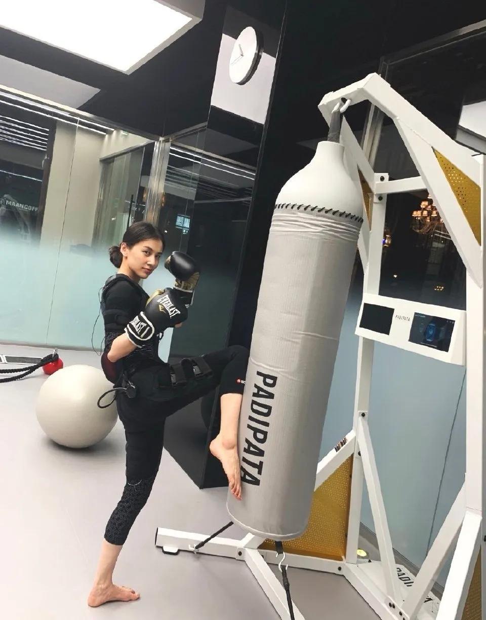 赵雅芝、陈数、殷桃等一众大龄女星，如何保持身材，做法值得学习