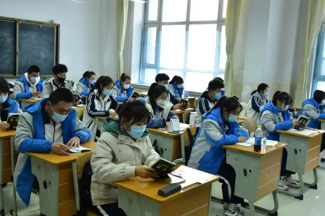 2022教育部直属大学排名，浙江大学攻入前五，人民大学表现不俗