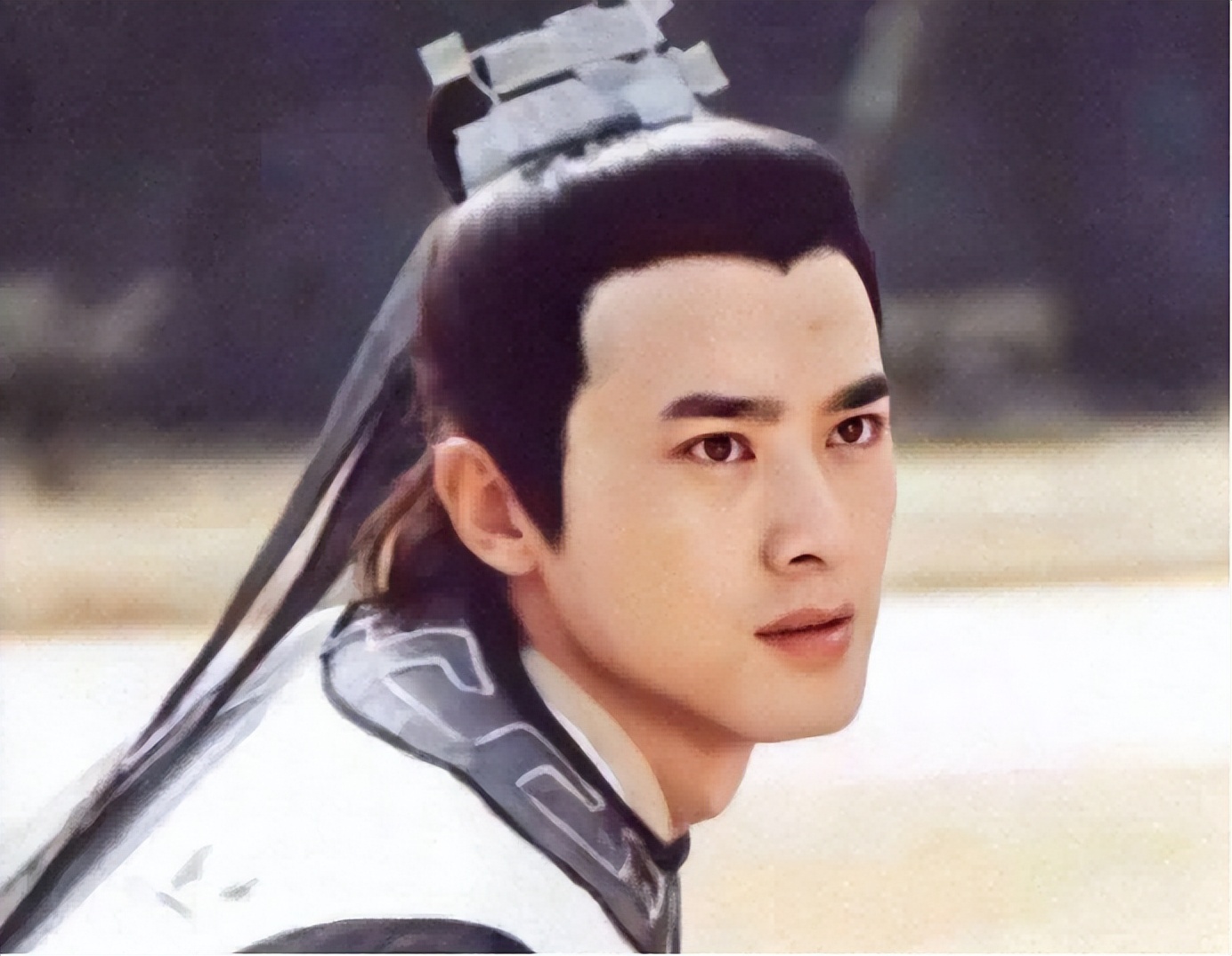 同样是演白面书生，把张国荣、任泉和佟梦实放在一起差距就出来了