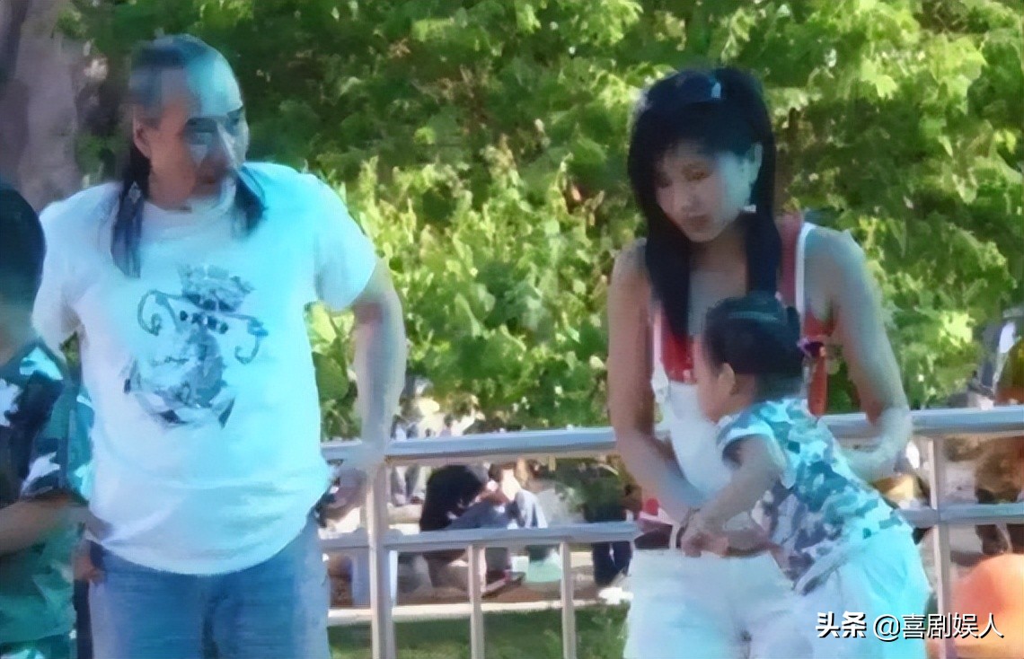 同样是老来得子，金士杰拼命拍戏不敢老，刘德华安享天伦之乐