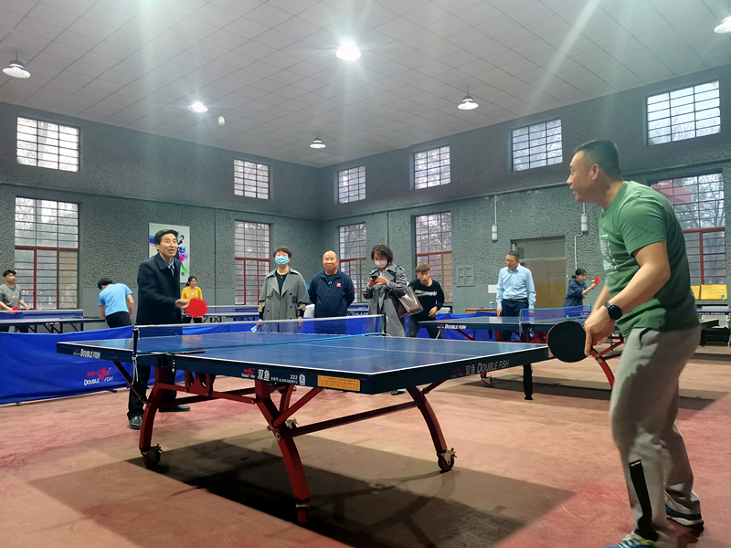 搭起“连心桥”—我校工会组织多彩活动增强凝聚力