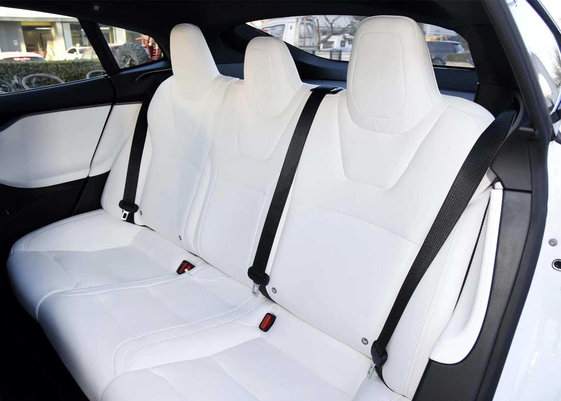 特斯拉回应林志颖出车祸 特斯拉S提车一个月 有几件事我非常不满意