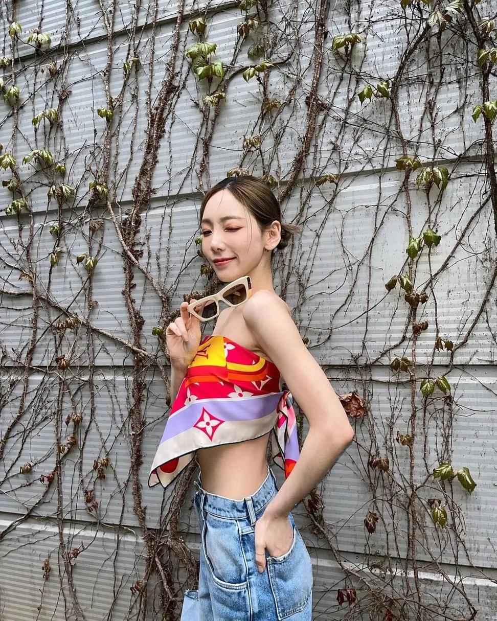 哇，泰妍也太瘦了吧，传说中的纸片人吧