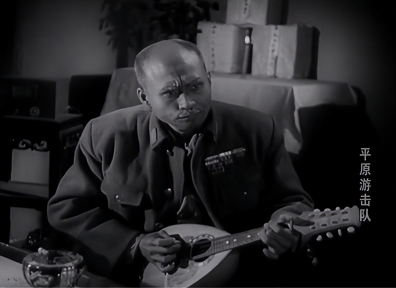 《平原游击队》里演松井的鬼子专业户方化，晚年为节省拒绝治病