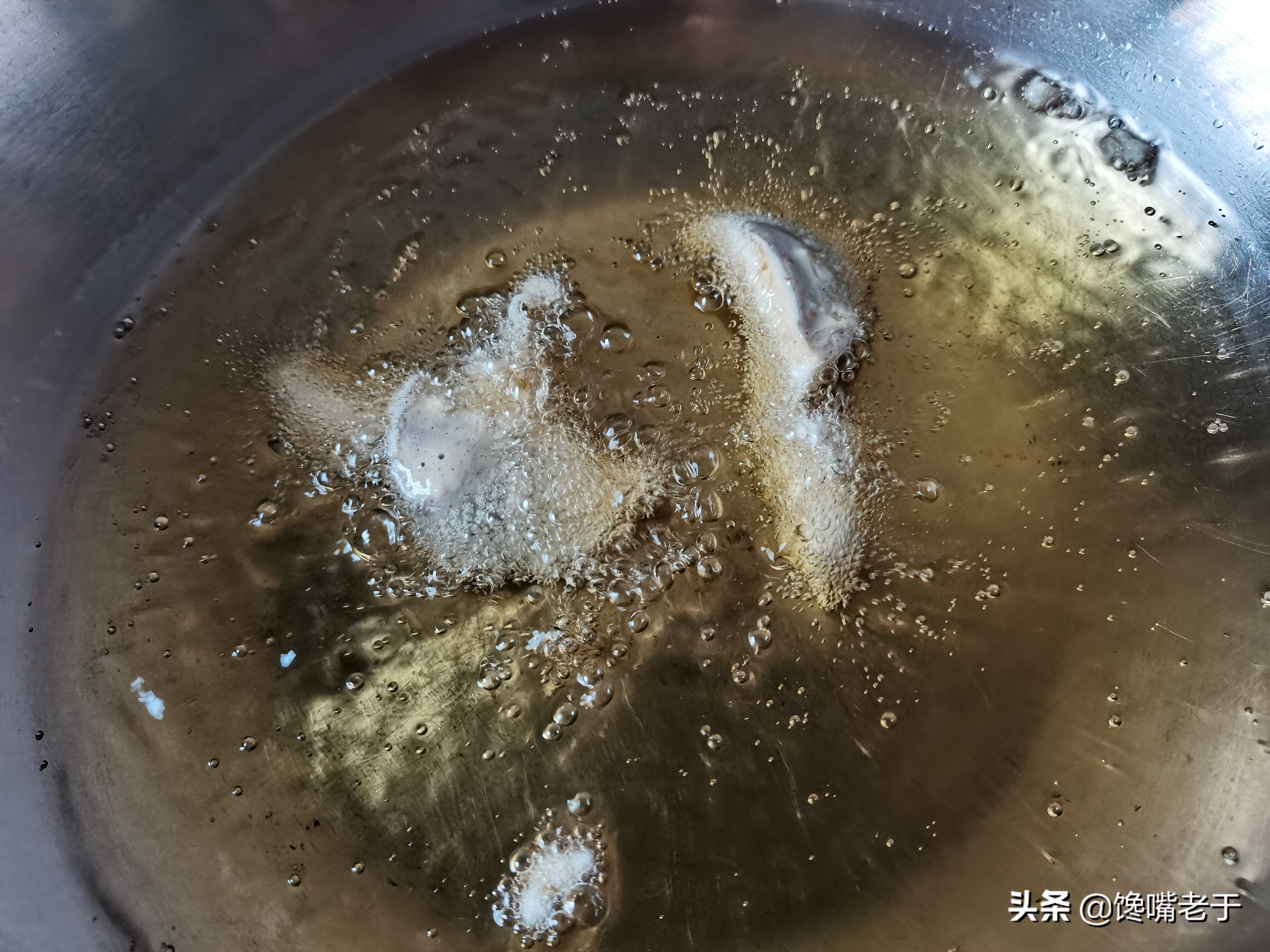 干炸蘑菇,干炸蘑菇的簡單做法步驟