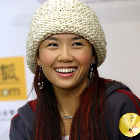 “被精神病”王蓉的娱圈落魄史：我看到了成年人最大的体面