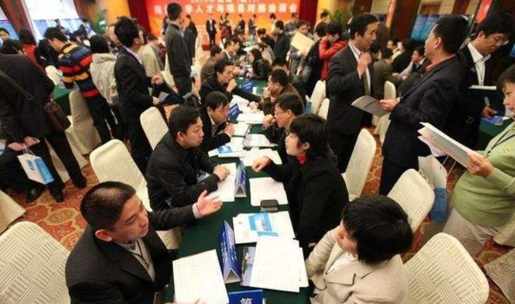 博士生就业难，找工作年龄受限制，学历高也有不足之处