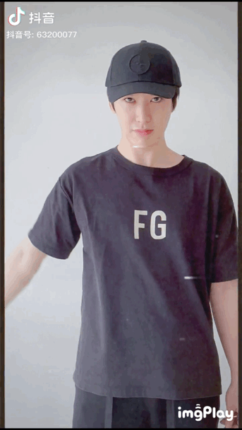 还记得《三生三世十里桃花》里的叠风吗？热巴都在嗑他的cp？