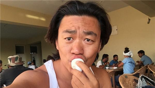 王宝强应该开个艺德培训班，能让明星塌方的“雷”他都完美化解过