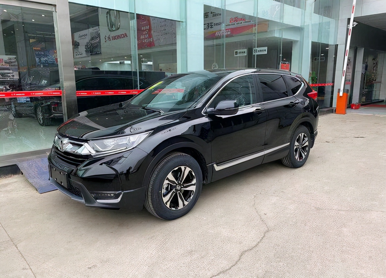 开完日产奇骏，再开本田CRV，对比后发现了两款车的差距