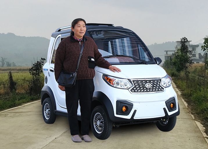 电动四轮餐车图片及价格2款有颜值的低速四轮电动车