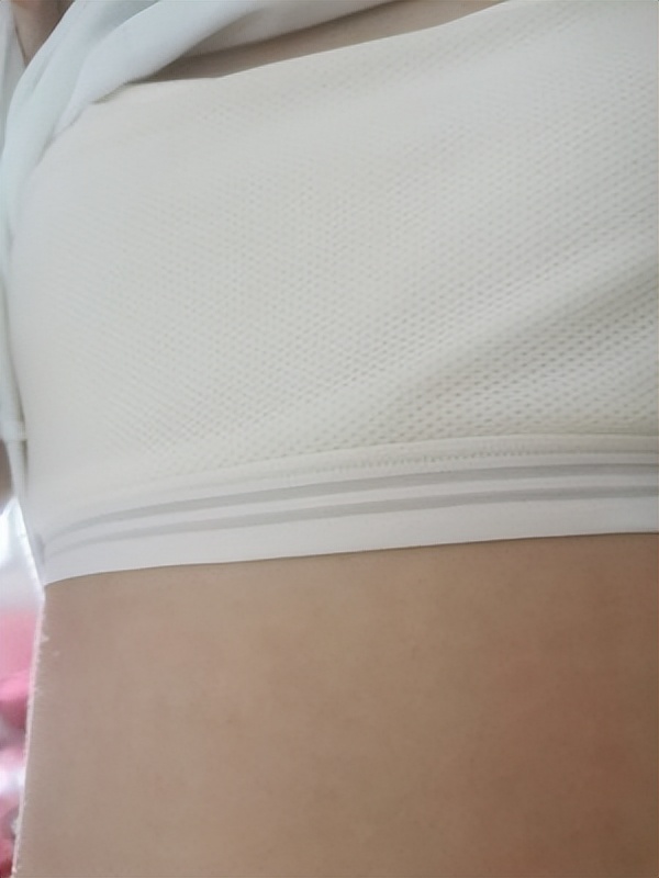 16岁到18岁的少女早恋，家长们怎么发现？