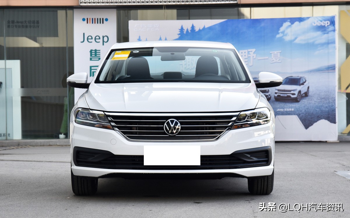 12万提了大众朗逸，新车配置全、动力足，开回去都说比卡罗拉好