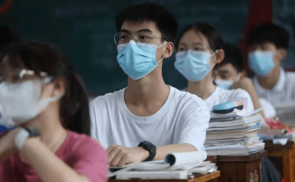 初高中标准身高表出炉，没到这个数算不合格，学生可要注意了