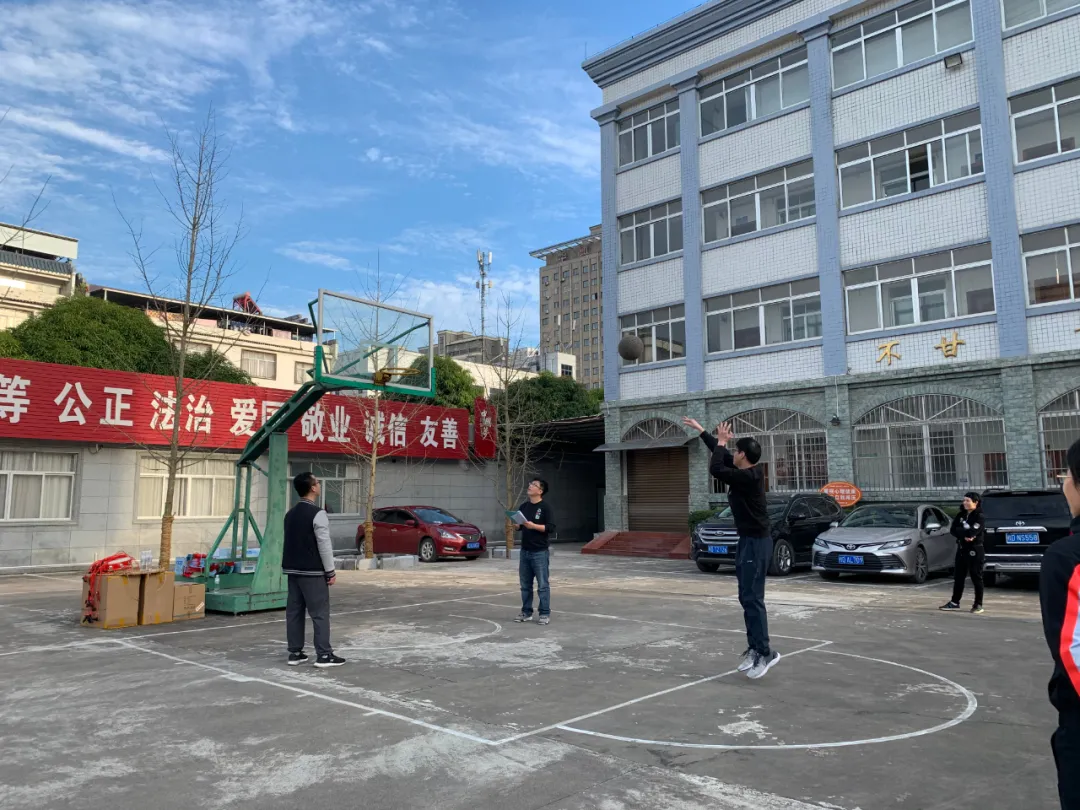蒙山縣檢察院工會聯(lián)合蒙山農(nóng)商行工會開展2022年工會職工迎新春聯(lián)誼活動