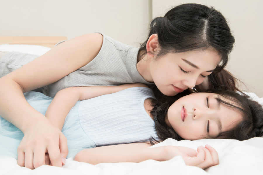 叫孩子起床的小技巧，家长们不妨看看，别让伤害过度蔓延