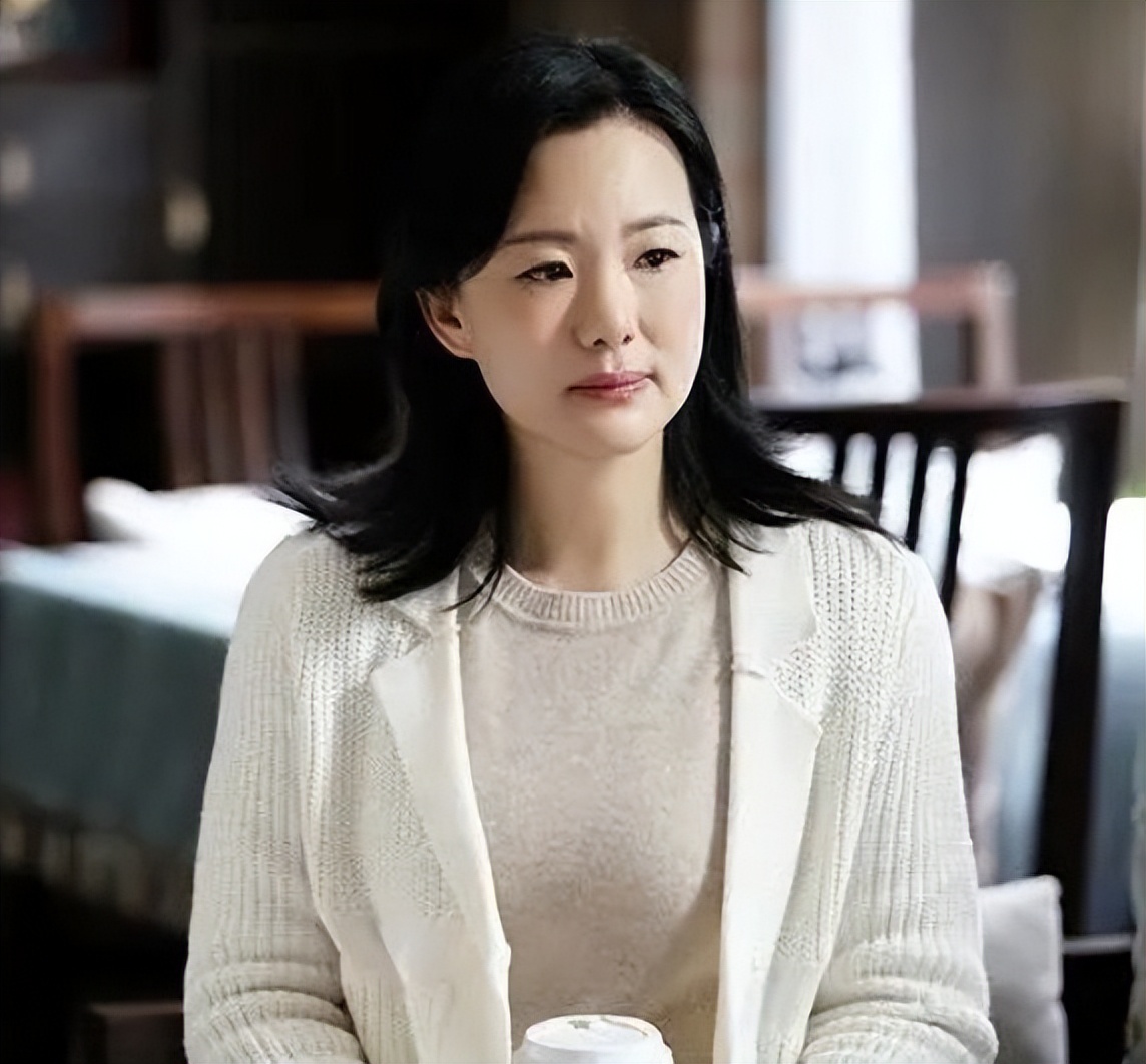 14位贤良的“妈妈专业户”女星，年轻时个顶个是美人坯子