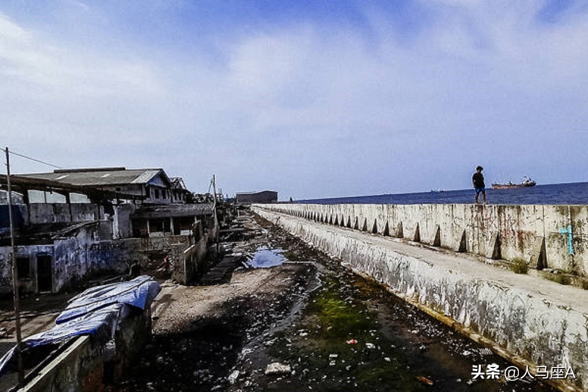 印尼为何迁都？雅加达10年下沉2.5米快被淹没，上海也需重视沉降