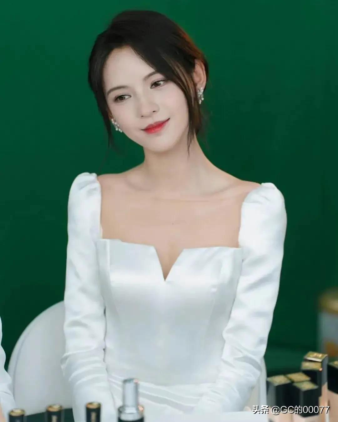 明星图片张予曦