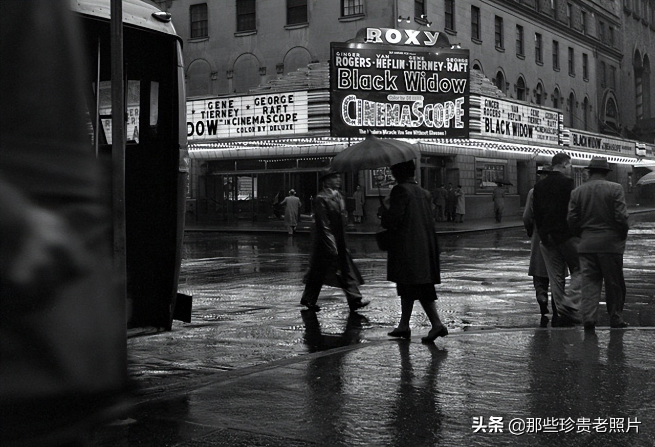 老照片：街拍50年代的美国纽约，跟你想象的一样吗？
