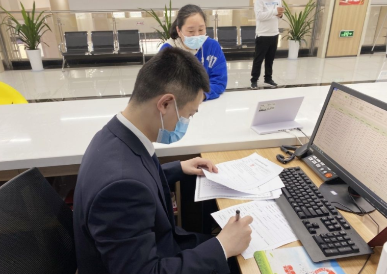 老员工舍不得辞职的国企单位，薪资未必很高，但隐形福利确实多