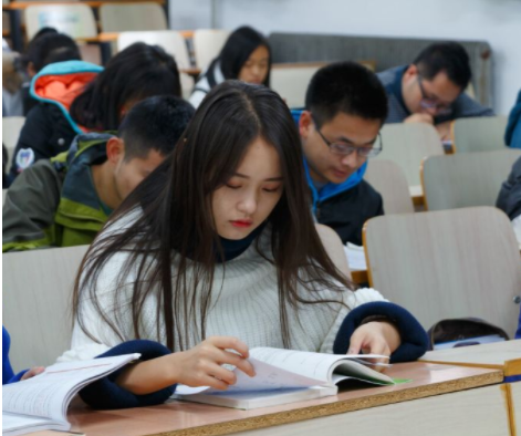 省内和省外上大学差距很大？不是只有就业方面，2022高考生别选错