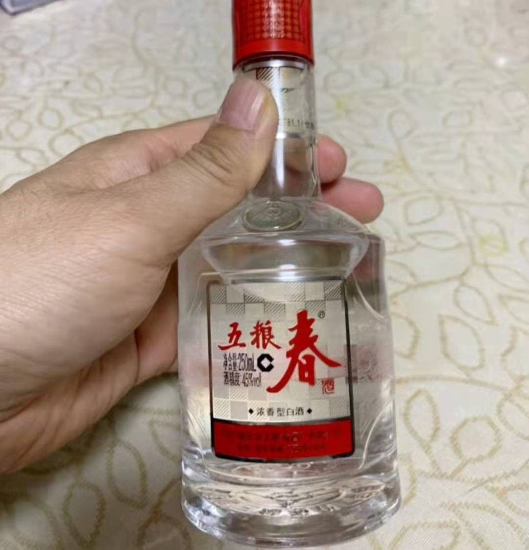 2022“春节酒”怎么选？这5款好喝不上头，行家：100%纯粮食酒