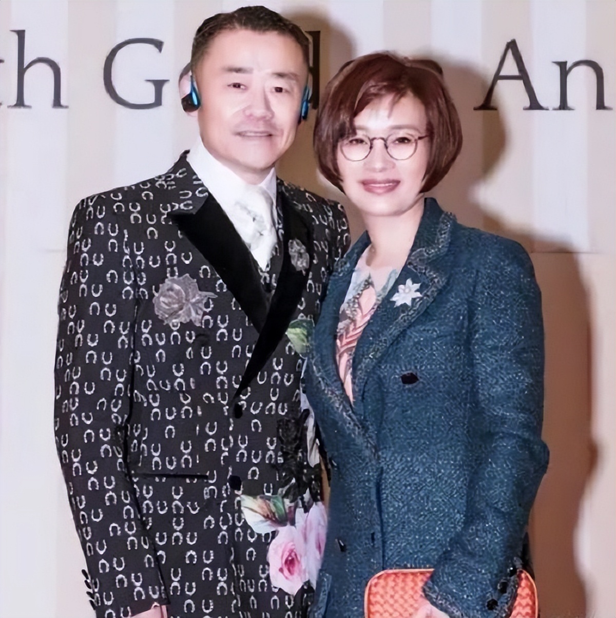 “跌下神坛”的周立波，和他突然“不红”的原因