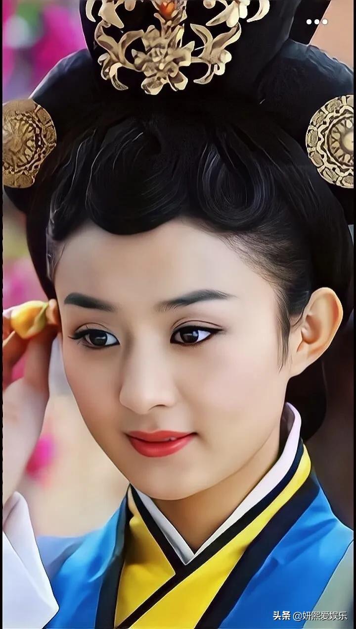 赵丽颖，清纯甜美，俏皮灵动