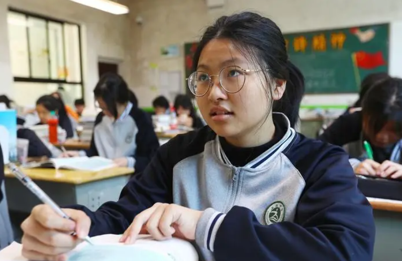 想要进入985大学，高三“一模”要考多少分？听听资深老师怎么说