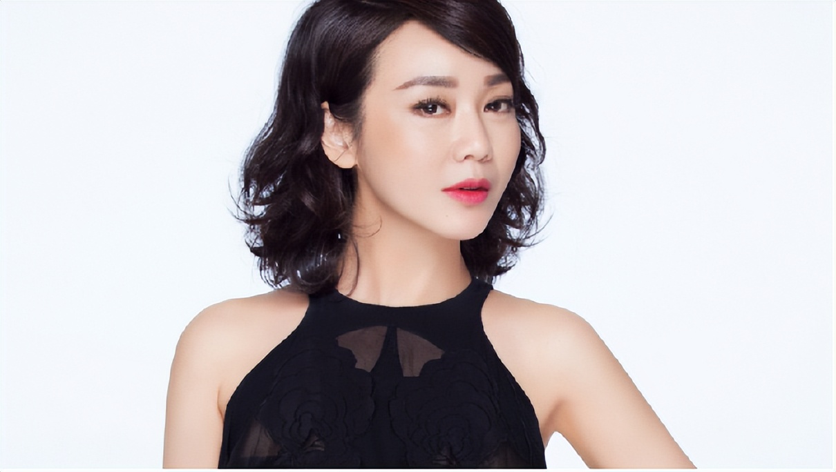 “女人30豆腐渣”？这6位“徐娘半老”的女星，个个风华不减