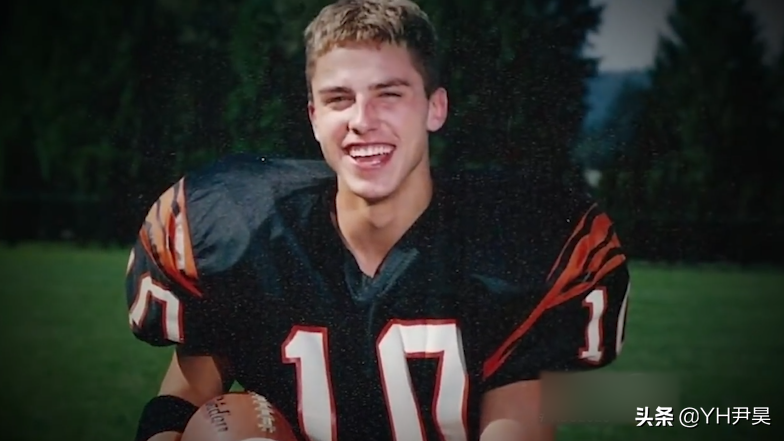 曾轰动美国的银行抢劫案，由于案件设计绝妙，劫匪被抓后成了名人