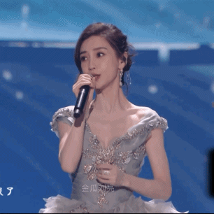 baby私下超清生图曝光,背部太瘦画面诡异,工作室被骂到删图