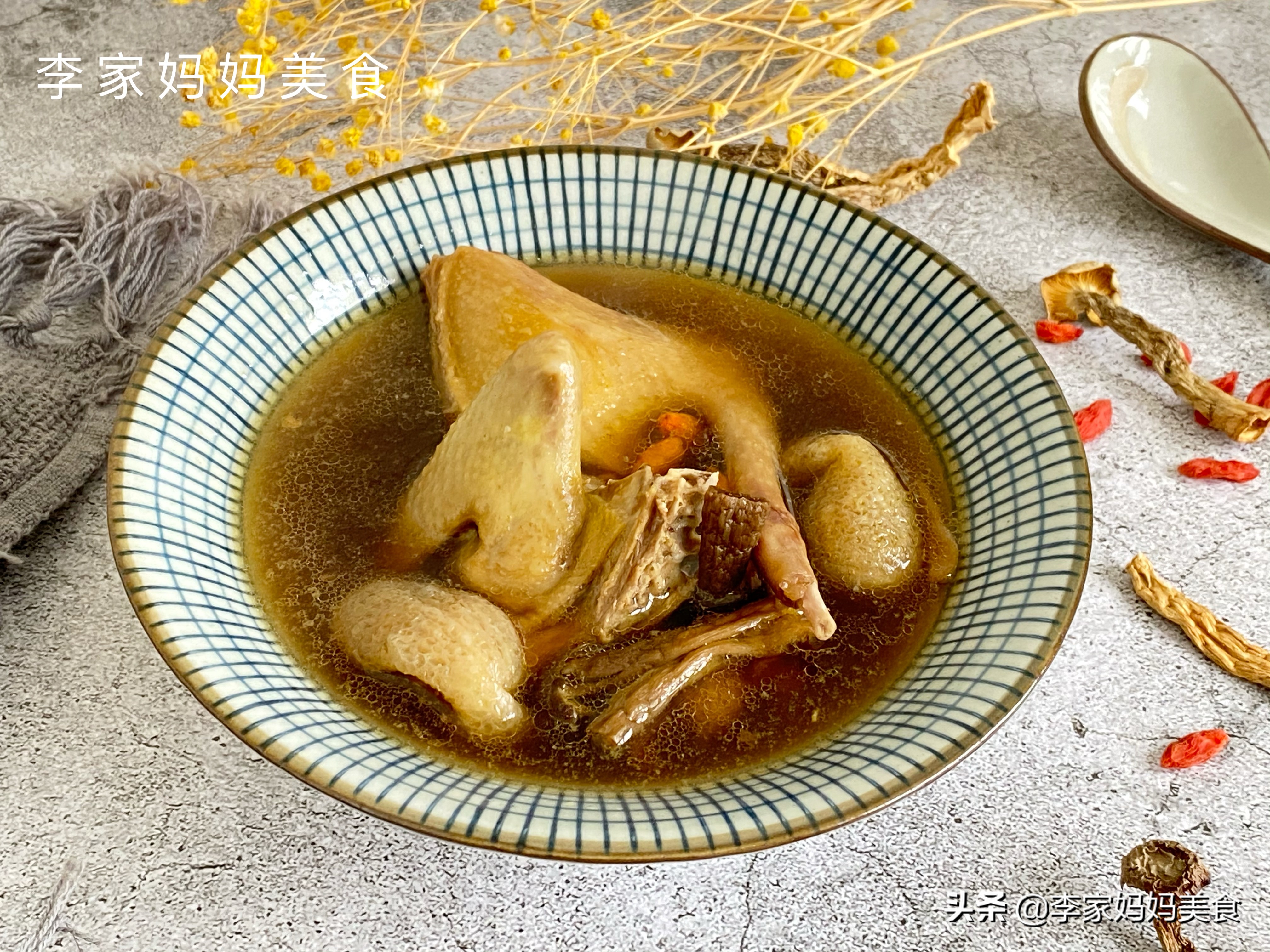 天冷了，多给孩子喝这3道汤，驱寒营养又暖胃，冬天喝特别养人