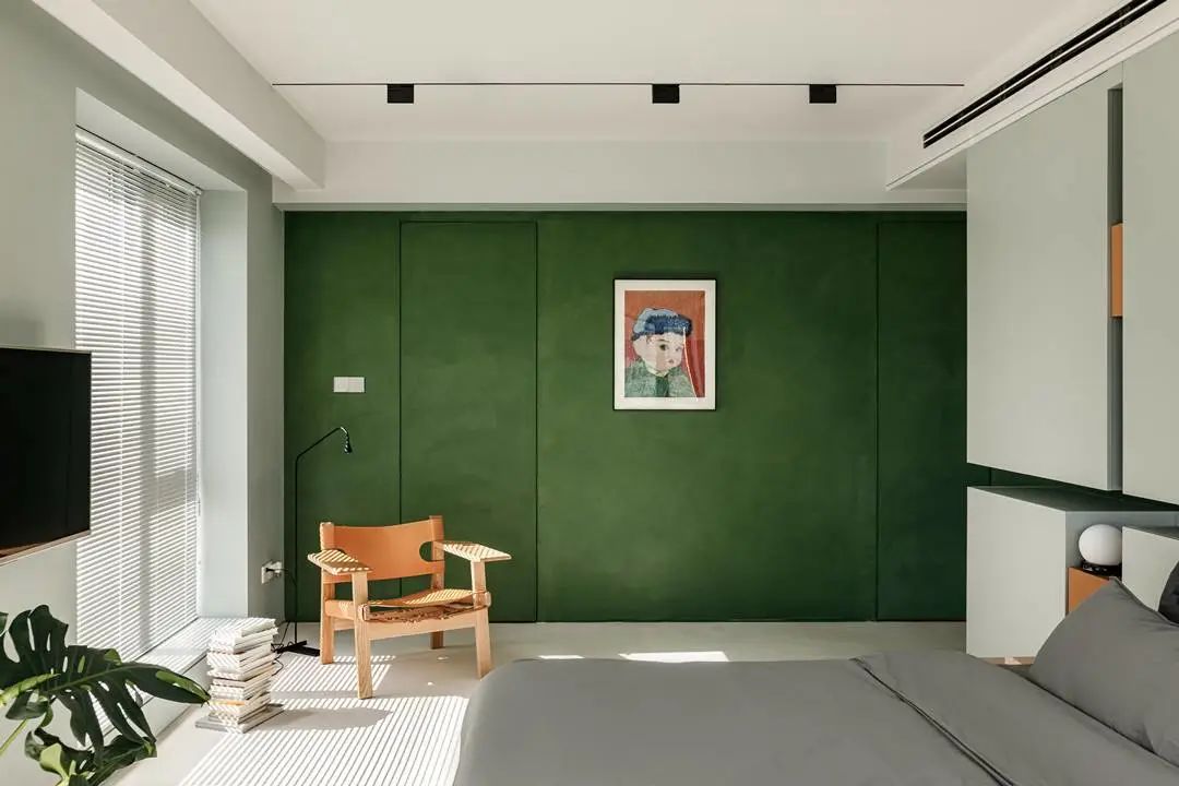 推了三道墙，北京75㎡ 单身宅收纳爆量，多到能塞42个行李箱