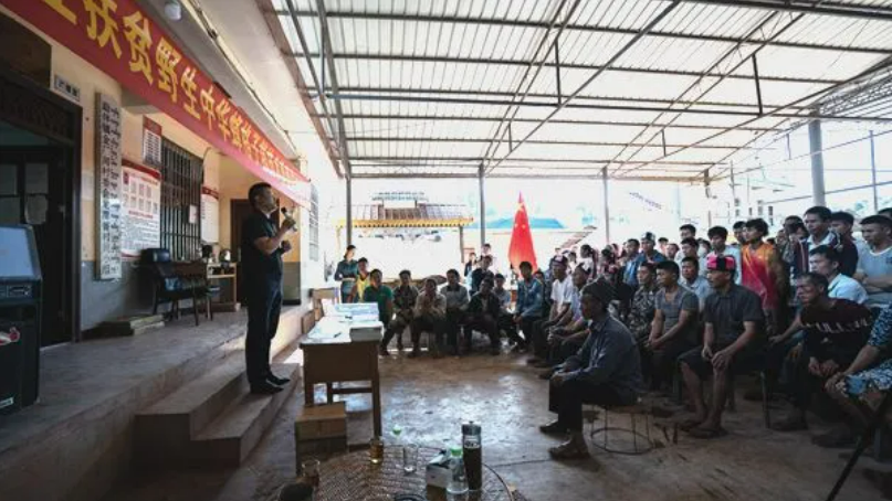 放弃落户上海、20万年薪，90后退伍军人回农村“养蜂”，获国家部委表彰！